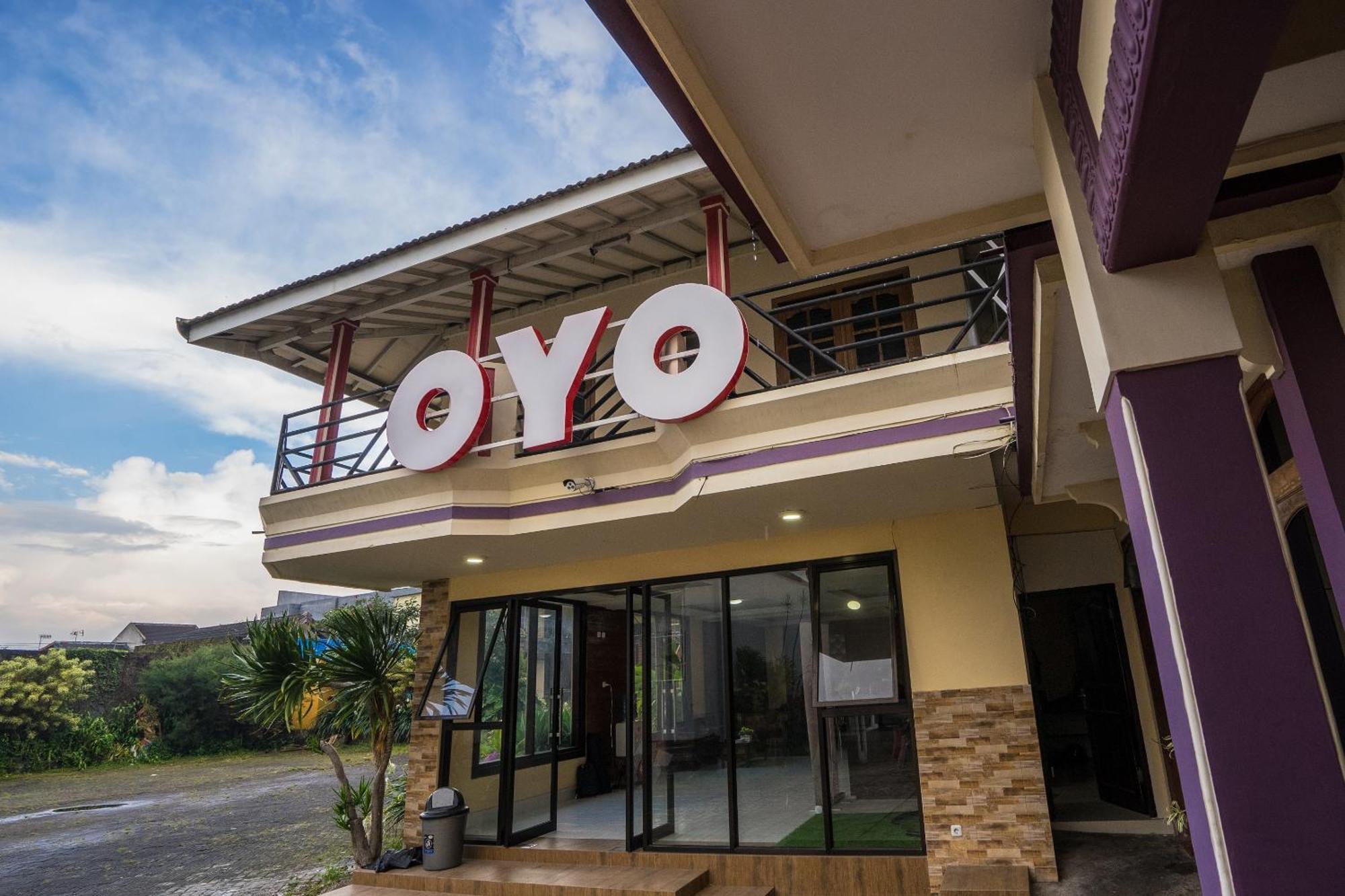 Oyo Bunga Matahari Guest House And Hotel Batu  Kültér fotó